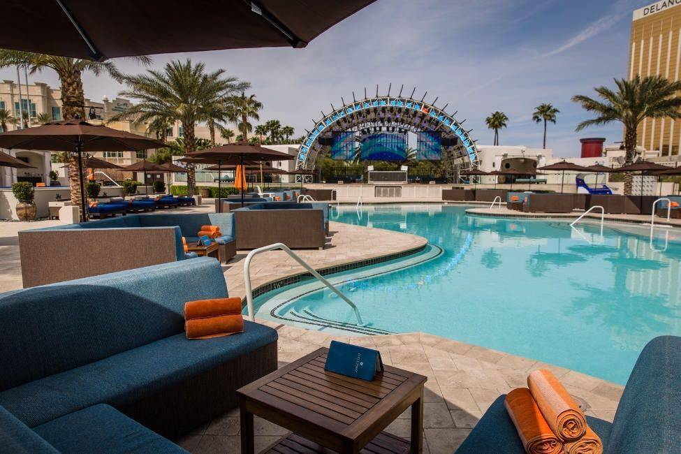 Mandalay Bay Pool & Beach - Parties, Hours, Cabana