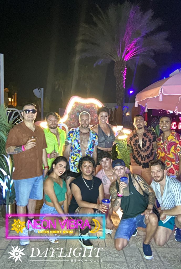 This June, we’re turning up the heat with a vibrant night swim event that combines electric energy, latin beats, and a glowing, enchanted paradise. If you’re looking for the ultimate latin night swim, Neon Vibra is the place to be.
